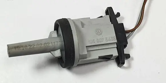 Audi A4 S4 B6 8E 8H Outside/exterior temperature sensor 1J0907543B