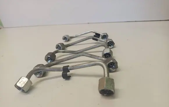 Audi A6 S6 C6 4F Fuel injector supply line/pipe 