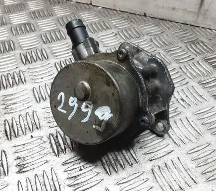 Renault Kangoo I Vacuum pump