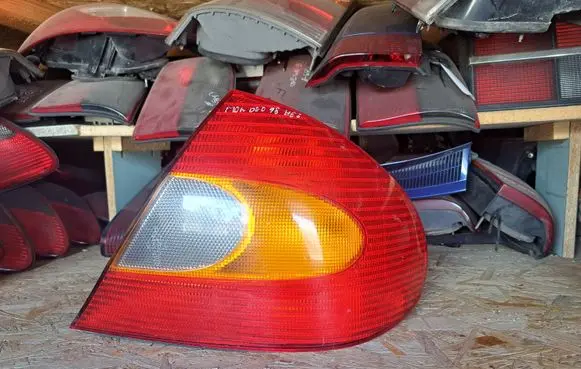 Ford Mondeo MK II Rear/tail lights 96BG13A602BE 96BG13A602
