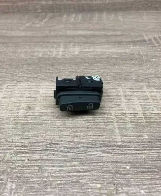 Central locking switch button