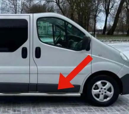 Opel Vivaro Front door trim (molding) 8200036086 91165345