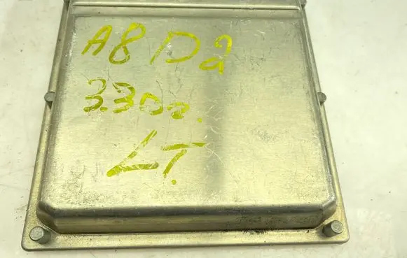 Audi A8 S8 D2 4D Engine control unit/module 4D0907409B 0281001868