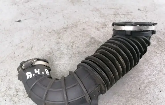 Audi A4 S4 B8 8K Air intake hose/pipe 03G129629E