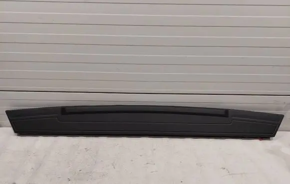 Chevrolet Silverado Tailgate trim 84608904 962838595