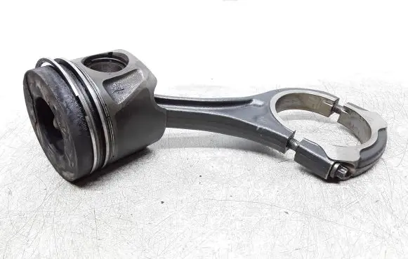 Mercedes-Benz ML W164 Piston with connecting rod A6422610