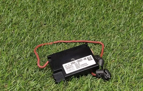 Ford Focus Alarm control unit/module AV6N15K607AD 28307514 162100111