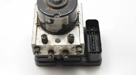 Suzuki Swift I ABS Pump 06210905683