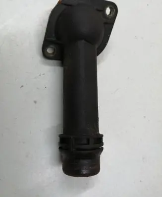 Volkswagen PASSAT B5 Engine coolant pipe/hose 038121121B 06B121121P