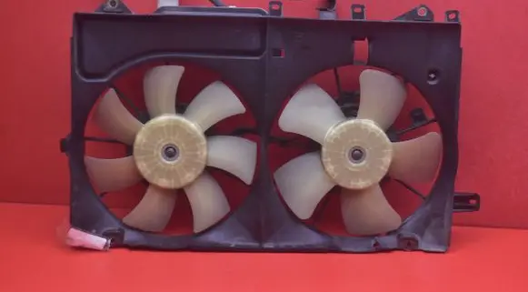 Toyota Prius (NHW20) Electric radiator cooling fan 122750-8892