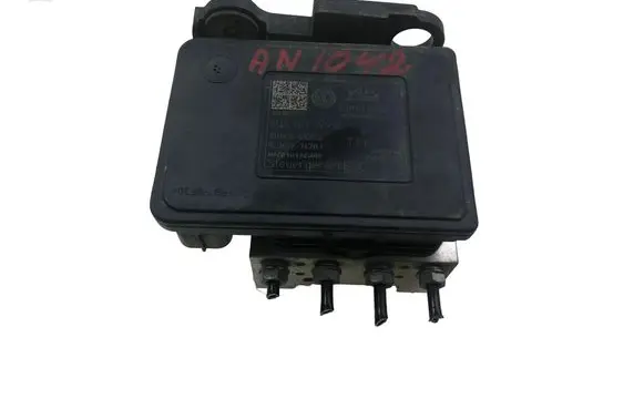 Skoda Octavia Mk3 (5E) ABS Pump 5Q0907379R