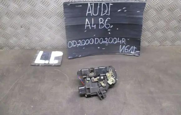 Audi A4 S4 B6 8E 8H Loading door lock 