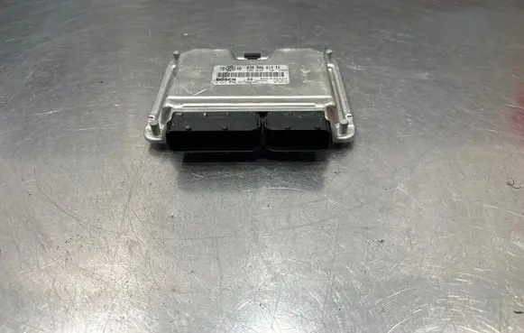 Volkswagen PASSAT B5.5 Engine control unit/module 038906019EK 28SA5041 0281010667