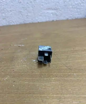 BMW 7 E65 E66 Other relay A0025422619 F1396