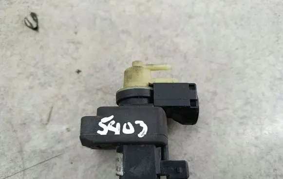 Opel Vivaro Valve vacuum 