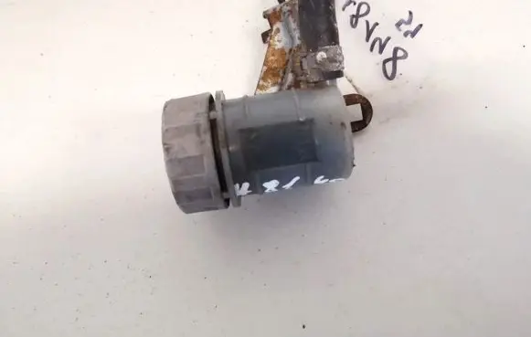Brake fluid reservoir