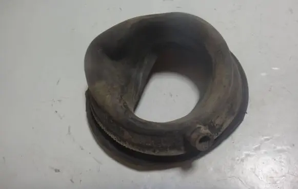 BMW 5 E34 Fuel tank cap trim 1928172