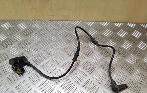 Mercedes-Benz A W168 ABS brake wheel speed sensor A1685400117