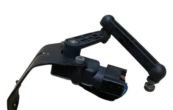 BMW X6 F16 Headlight/headlamp level sensor 6853747 37146853747