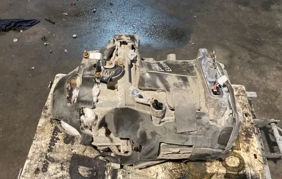 Ford Focus Electric car motor 01215128004