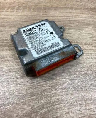 Renault Laguna I Airbag control unit/module 550804400 8200018830A