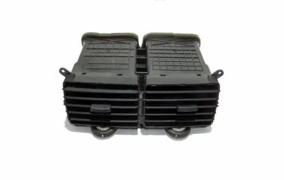 KIA Sportage Dash center air vent grill
