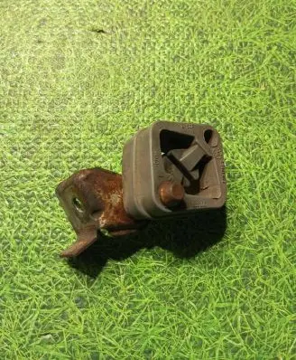 Muffler mount bracket/holder