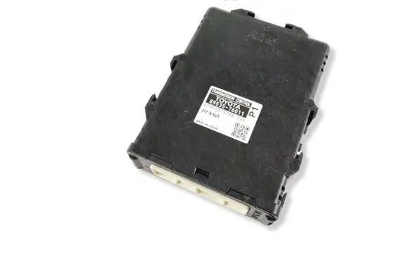 Lexus CT 200H Gearbox control unit/module 8953576011