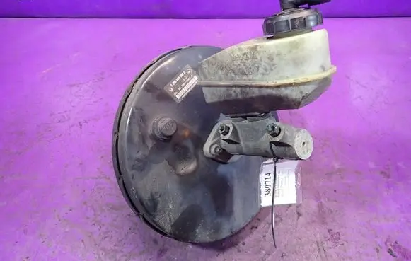 Renault Scenic I Master brake cylinder 8200069904A