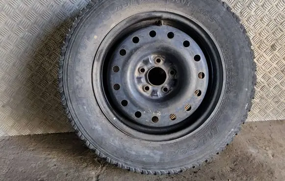 Nissan X-Trail T30 R16 spare wheel 4030004U20