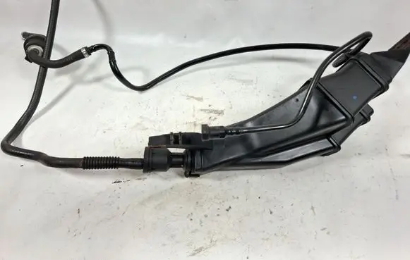 Volkswagen PASSAT B5 Active carbon filter fuel vapour canister 3B0201803 058138459