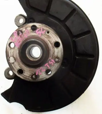 Volkswagen New Beetle Front wheel hub spindle knuckle 1K0615311