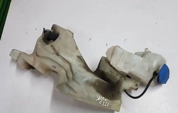 Seat Exeo (3R) Windshield washer fluid reservoir/tank 