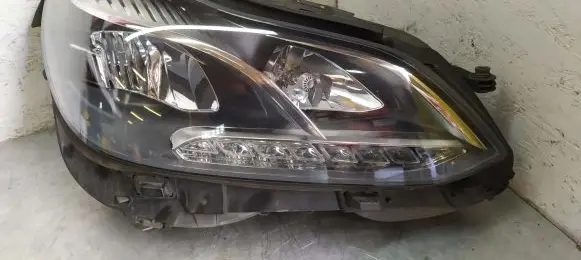 Mercedes-Benz E W212 Headlight/headlamp A2128204839
