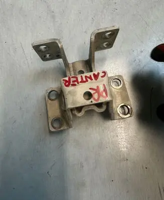 Mitsubishi Canter Front door upper hinge 13312