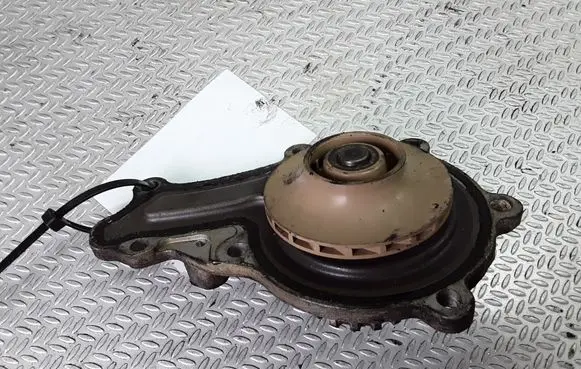 Peugeot 407 Water pump