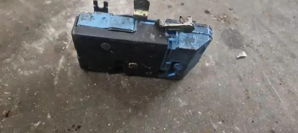 Volvo S80 Front door lock