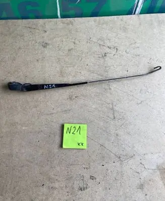 Renault Clio I Front wiper blade arm