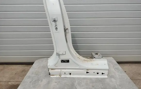 BMW X2 F39 Pillar (middle) 