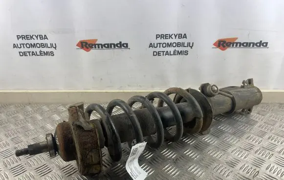 Front shock absorber with coil spring