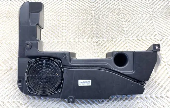 Audi A4 S4 B8 8K Subwoofer speaker 8T8035382