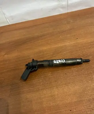 Mercedes-Benz E W211 Fuel injector A642070 D2703