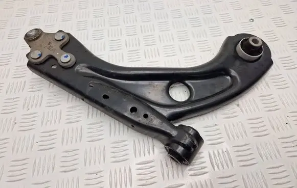 Peugeot 308 Front lower control arm/wishbone 1811021