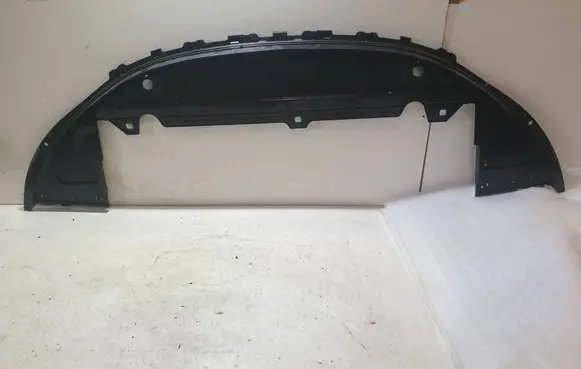 Volvo S80 Front bumper skid plate/under tray 30655172