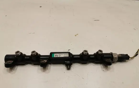Jaguar X-Type Fuel main line pipe 6S7Q9D280AA
