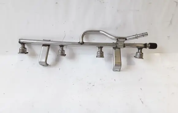 Opel Astra H Fuel main line pipe 25343299