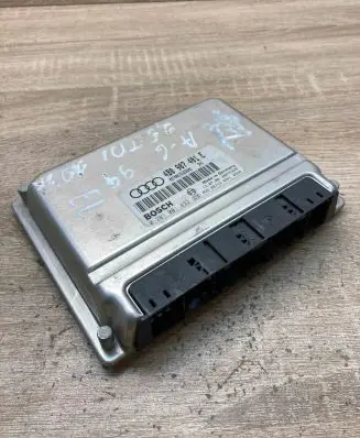 Audi A6 S6 C5 4B Engine control unit/module ECU 4B0907401E 0281001833