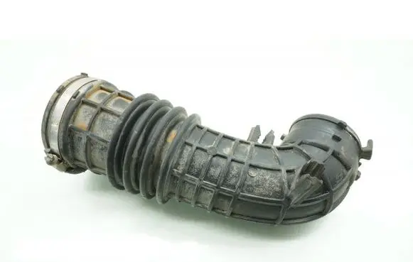 Mercedes-Benz B W246 W242 Air intake hose/pipe A6070900037