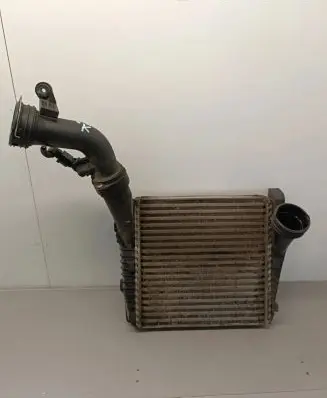 Volkswagen Touareg I Intercooler radiator 7L0145803A B5418 7L6145803E