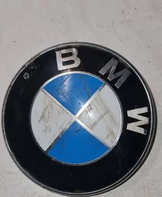 BMW 7 E38 Manufacturer badge logo/emblem 8132375